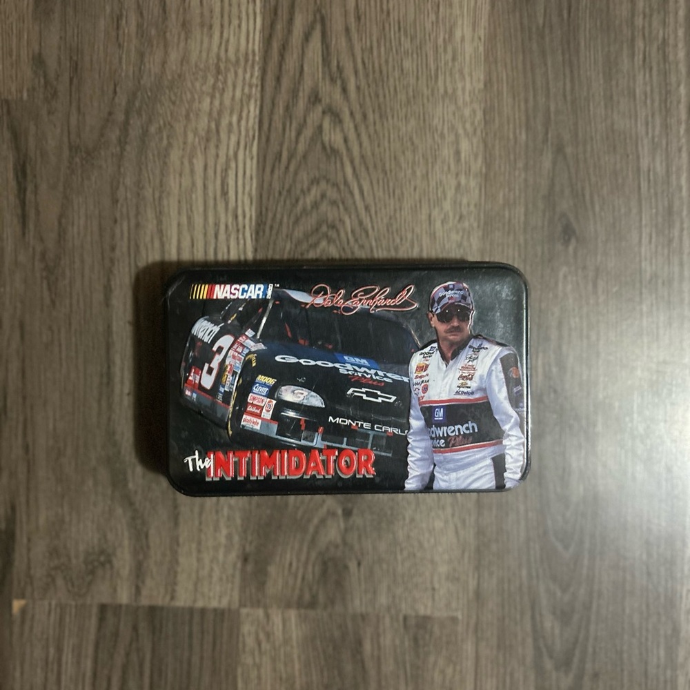 Collectable Dale Earnhardt playing card tin